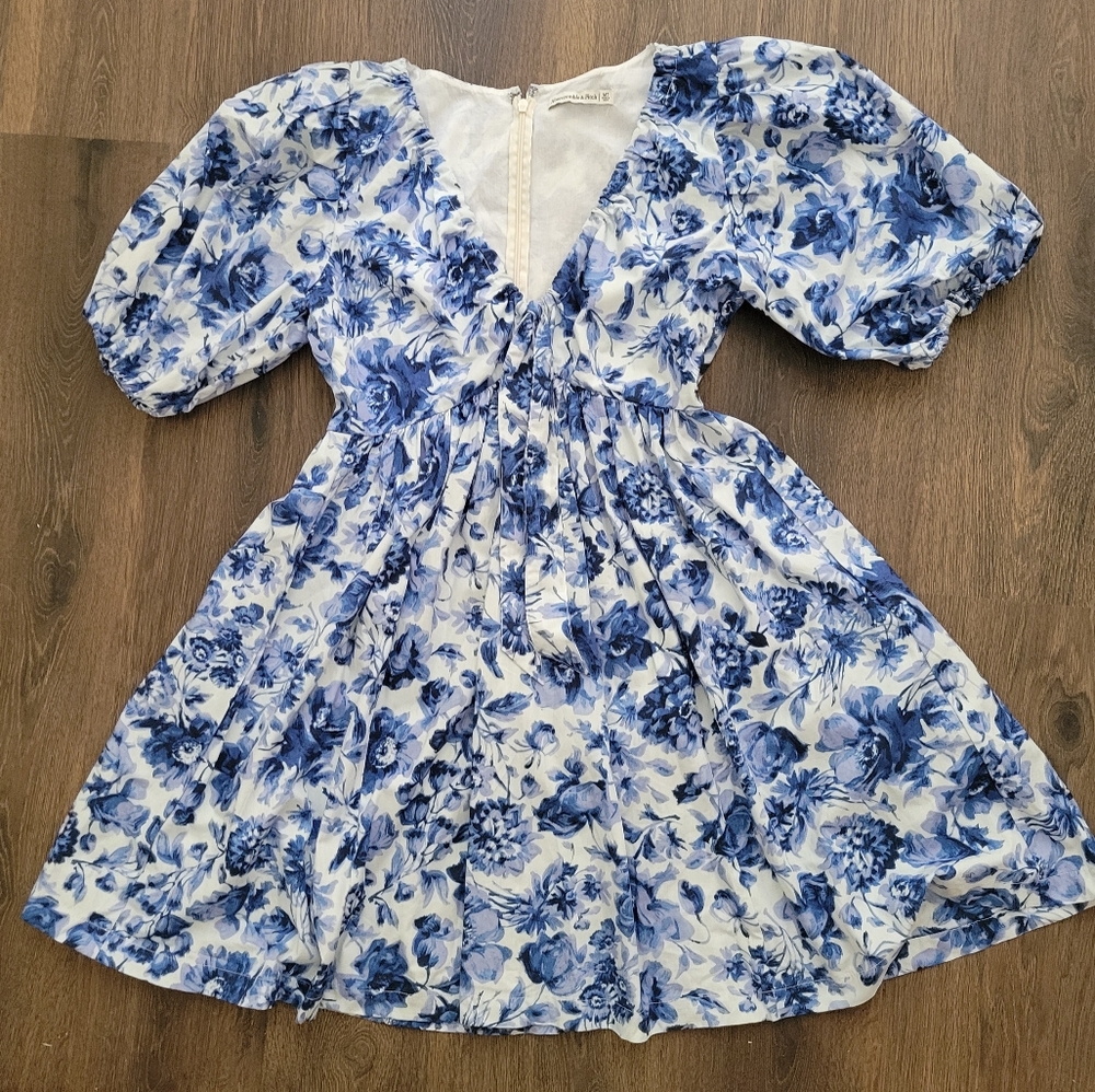 Abercrombie Puff Sleeve Plunge Mini Dress